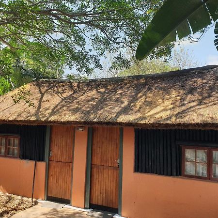 Pumusa Bushcamp Hluhluwe Εξωτερικό φωτογραφία