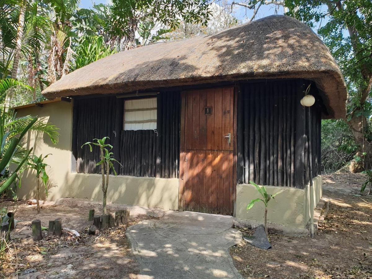 Pumusa Bushcamp Hluhluwe Εξωτερικό φωτογραφία
