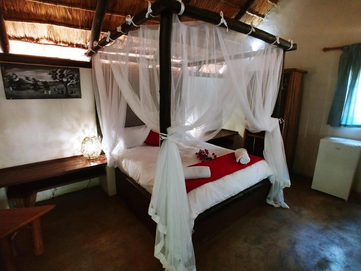 Pumusa Bushcamp Hluhluwe Εξωτερικό φωτογραφία