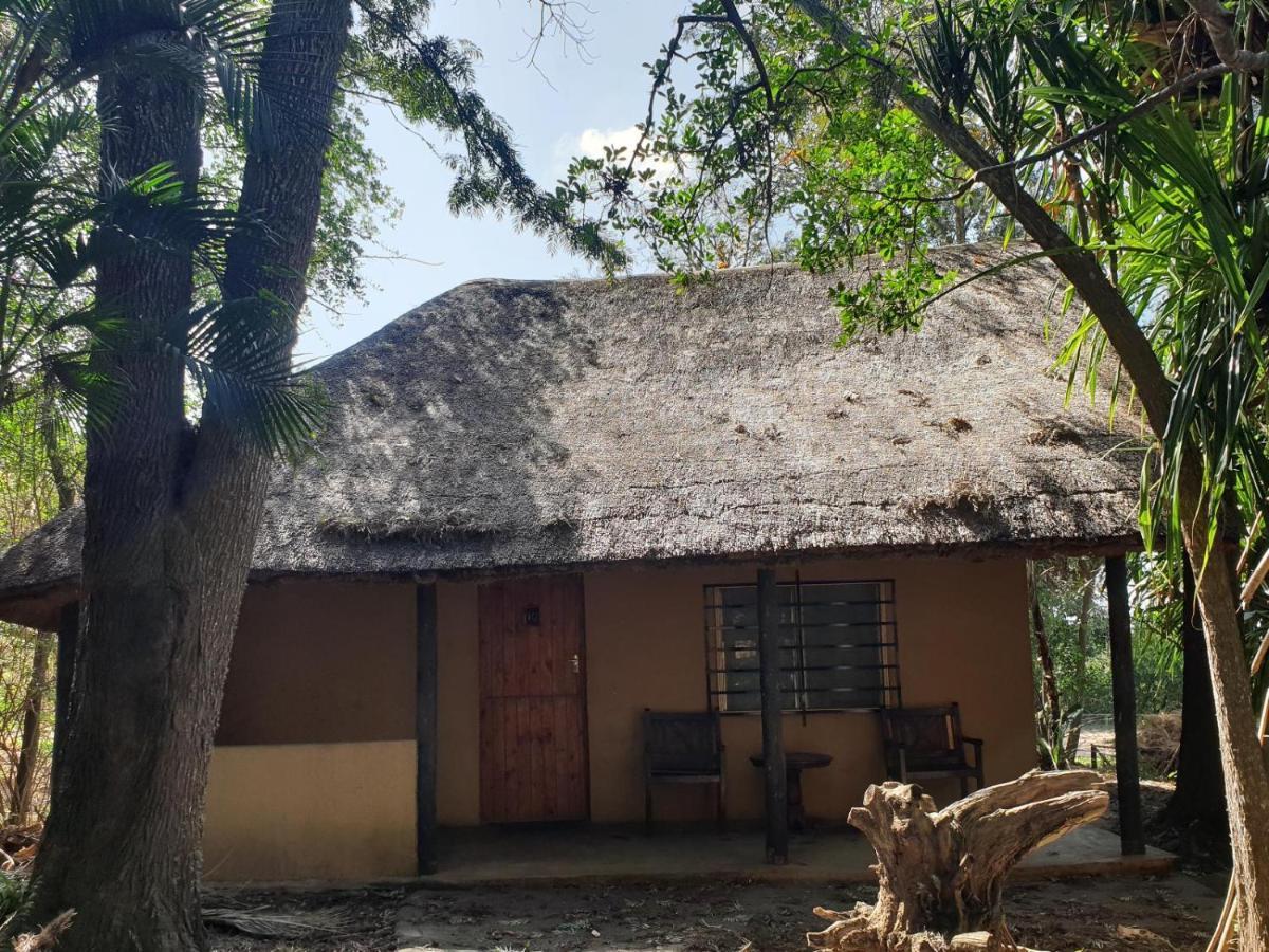 Pumusa Bushcamp Hluhluwe Εξωτερικό φωτογραφία