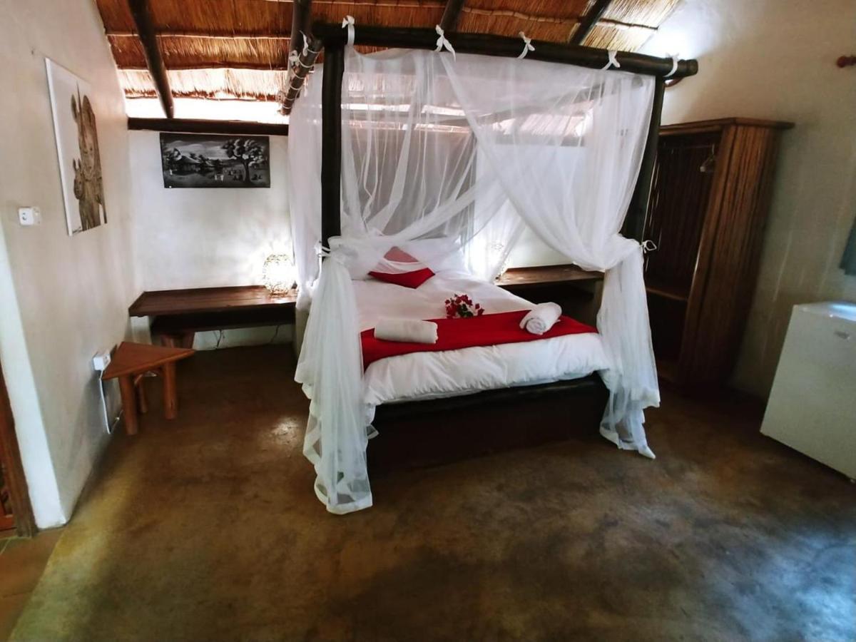 Pumusa Bushcamp Hluhluwe Εξωτερικό φωτογραφία
