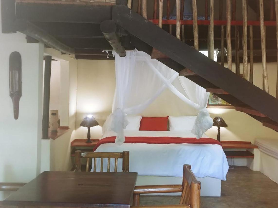 Pumusa Bushcamp Hluhluwe Εξωτερικό φωτογραφία